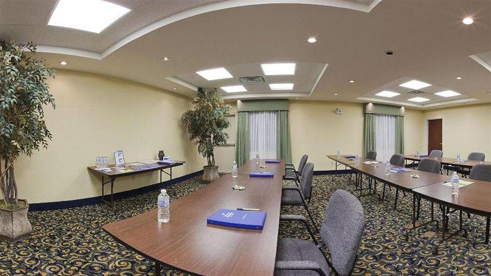 Holiday Inn Express Hotel & Suites Pampa By Ihg Zewnętrze zdjęcie