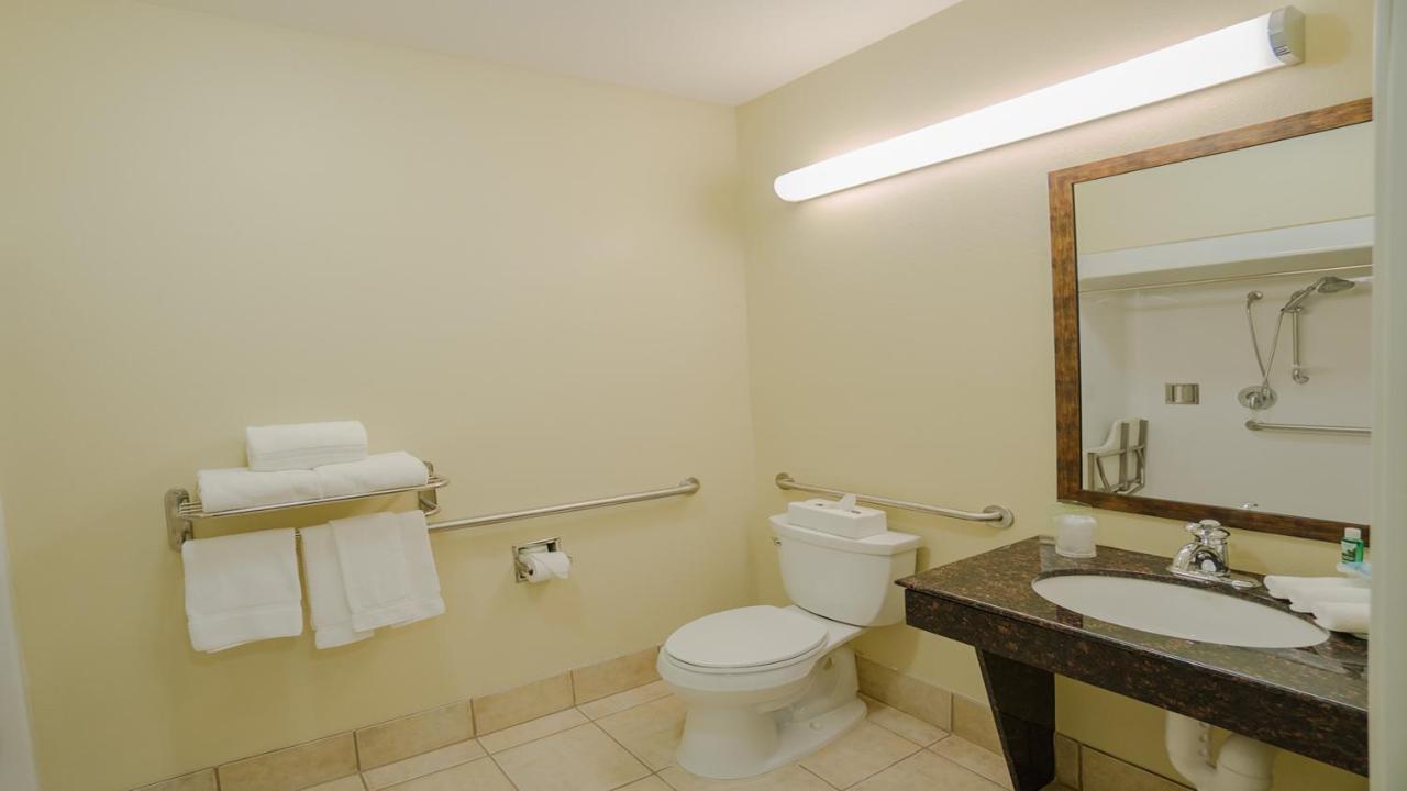 Holiday Inn Express Hotel & Suites Pampa By Ihg Zewnętrze zdjęcie