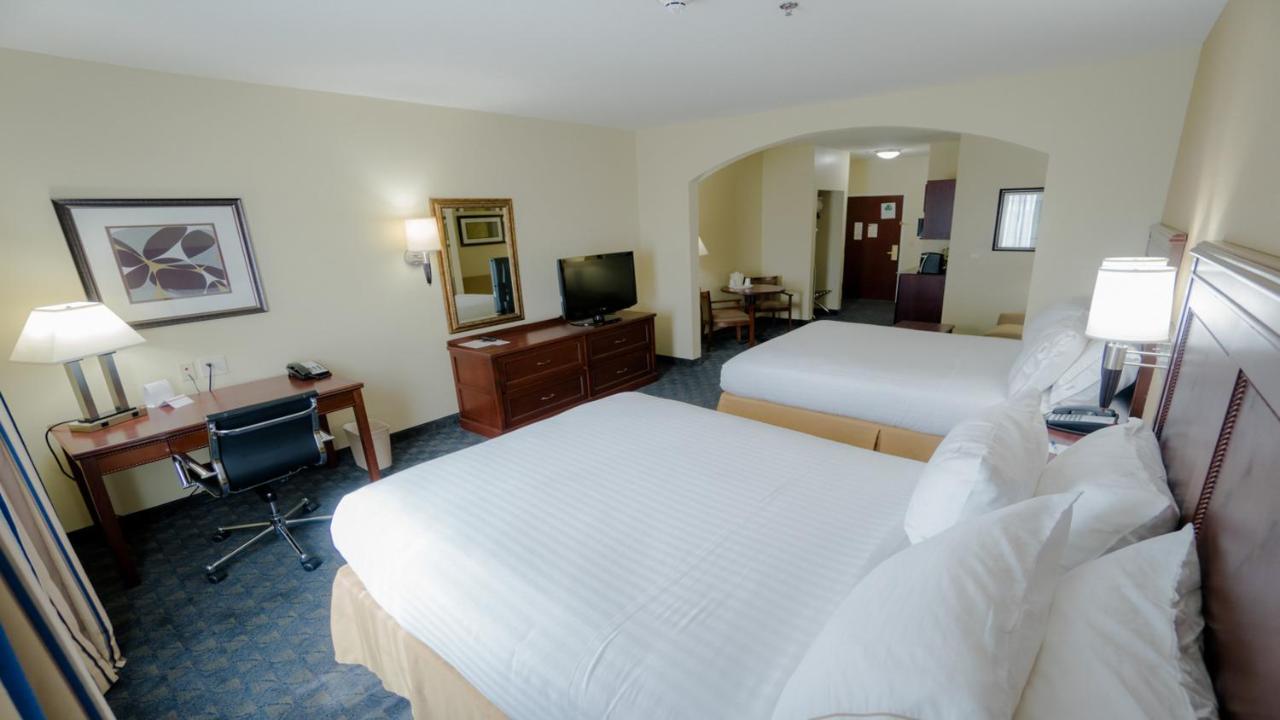 Holiday Inn Express Hotel & Suites Pampa By Ihg Zewnętrze zdjęcie