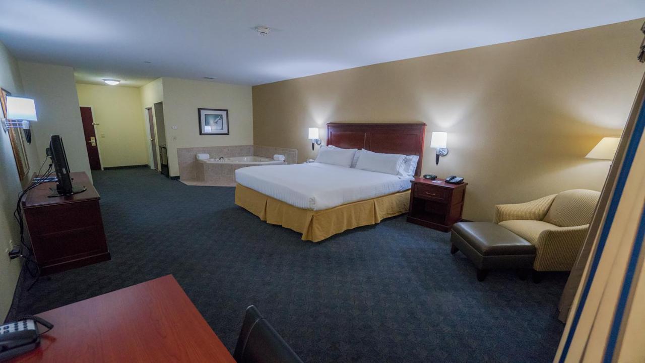 Holiday Inn Express Hotel & Suites Pampa By Ihg Zewnętrze zdjęcie