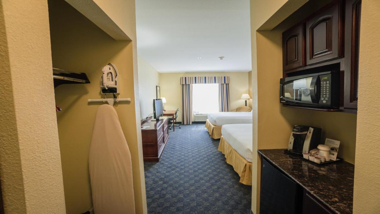 Holiday Inn Express Hotel & Suites Pampa By Ihg Zewnętrze zdjęcie